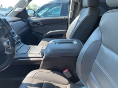 Used 2018 GMC Yukon XL 4d SUV 4WD Denali at Suburban Ford of Sterling Heights near Sterling Heights, MI