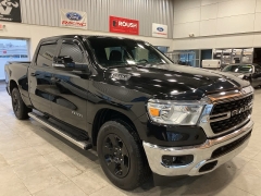 Used 2022  Ram 1500 Big Horn 4x4 Crew Cab 6'4" Box at Maxx Loans near St&period; Adrian&comma; MI