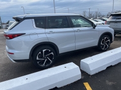 Used 2023  Mitsubishi Outlander S-AWC at Maxx Loans near St&period; Adrian&comma; MI
