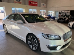 Used 2018  Lincoln MKZ Hybrid 4d Sedan Reserve at Maxx Loans near St&period; Adrian&comma; MI