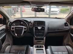 Used 2015 Chrysler Town & Country 4d Wagon Touring L at Suburban Ford of Sterling Heights near Sterling Heights, MI