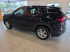 Used 2023  GMC Terrain FWD 4dr SLE at Maxx Loans near St&period; Adrian&comma; MI