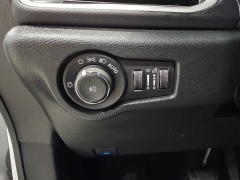 Used 2026  Chrysler Pacifica Select FWD at Maxx Loans near St&period; Adrian&comma; MI