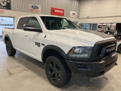 Used 2019  Ram 1500 Classic Warlock 4x4 Crew Cab 5'7" Box at Maxx Loans near St&period; Adrian&comma; MI