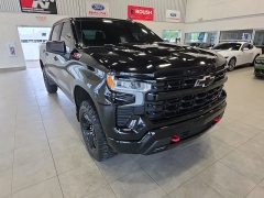 Used 2022  Chevrolet Silverado 1500 4WD Crew Cab 147" LT Trail Boss at Maxx Loans near St&period; Adrian&comma; MI
