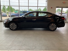 Used 2024 Nissan Altima 2.5 SV Sedan at Maxx Loans near ,