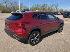 Used 2024 Chevrolet Trax FWD 4dr 1RS at Maxx Loans near ,