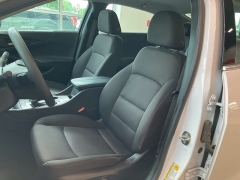 Used 2019 Chevrolet Malibu Hybrid 4d Sedan at Maxx Loans near ,