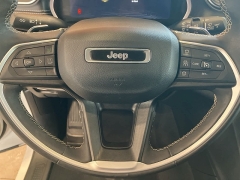 Used 2023  Jeep Grand Cherokee Laredo 4x4 at Maxx Loans near St&period; Adrian&comma; MI