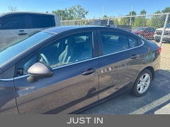 Used 2017  Chevrolet Cruze 4d Sedan LT Auto at Maxx Loans near St&period; Adrian&comma; MI