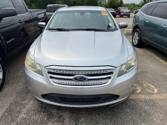 Used 2011  Ford Taurus 4d Sedan SEL at Maxx Loans near St&period; Adrian&comma; MI