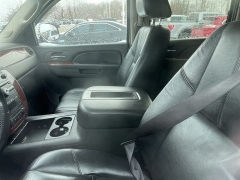 Used 2010  Chevrolet Suburban 1500 SUV 4WD LT at Maxx Loans near St&period; Adrian&comma; MI