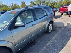 Used 2005  Ford Freestyle 4d SUV AWD Limited at Maxx Loans near St. Adrian, MI