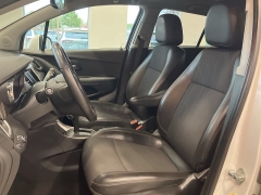 Used 2022  Chevrolet Trax AWD 4dr LT at Maxx Loans near St. Adrian, MI