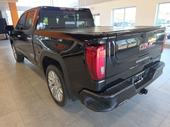 Used 2020  GMC Sierra 1500 4WD Crew Cab 147" Denali at Maxx Loans near St&period; Adrian&comma; MI
