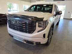 Used 2023  GMC Sierra 1500 4WD Crew Cab 147" Denali Ultimate at Maxx Loans near St&period; Adrian&comma; MI