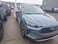 Used 2023  Ford Escape Platinum AWD at Maxx Loans near St&period; Adrian&comma; MI