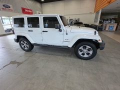 Used 2016  Jeep Wrangler Unlimited 4WD 4dr Sahara at Maxx Loans near St&period; Adrian&comma; MI