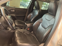 Used 2020 Jeep Cherokee Limited 4x4 at Suburban Ford of Sterling Heights near Sterling Heights, MI