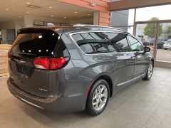 Used 2019 Chrysler Pacifica Limited FWD at Suburban Ford of Sterling Heights near Sterling Heights, MI