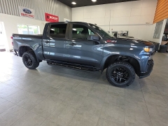 Used 2020  Chevrolet Silverado 1500 4WD Crew Cab 147" Custom Trail Boss at Maxx Loans near St&period; Adrian&comma; MI