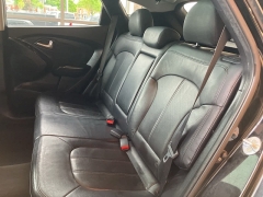 Used 2013 Hyundai Tucson FWD 4dr Auto Limited at Suburban Ford of Sterling Heights near Sterling Heights, MI