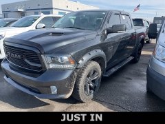 Used 2018  Ram 1500 Sport 4x4 Crew Cab 5'7" Box &ast;Ltd Avail&ast; at Maxx Loans near St&period; Adrian&comma; MI