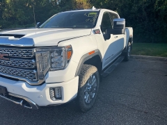 Used 2020 GMC Sierra 3500HD 4WD Crew Cab Denali at Suburban Ford of Sterling Heights near Sterling Heights, MI