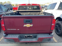 Used 2019 Chevrolet Colorado 4WD Crew Cab 128.3" Z71 at Suburban Ford of Sterling Heights near Sterling Heights, MI
