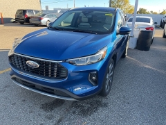 Used 2023  Ford Escape Platinum AWD at Maxx Loans near St. Adrian, MI