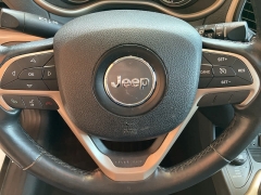 Used 2016 Jeep Cherokee 4WD 4dr Latitude at Suburban Ford of Sterling Heights near Sterling Heights, MI