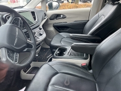 Used 2023  Chrysler Pacifica Touring L FWD at Maxx Loans near St&period; Adrian&comma; MI