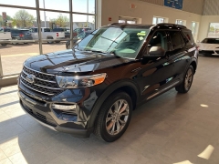 Used 2022 Ford Explorer XLT 4WD at Suburban Ford of Sterling Heights near Sterling Heights, MI
