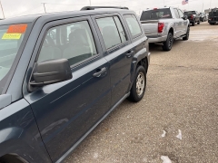 Used 2007  Jeep Patriot 4d SUV 4WD Sport at Maxx Loans near St&period; Adrian&comma; MI