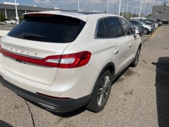 Used 2016 Lincoln MKX 4d SUV FWD Reserve at Maxx Loans near ,