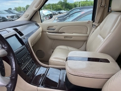 Used 2008 Cadillac Escalade ESV AWD 4dr at Suburban Ford of Sterling Heights near Sterling Heights, MI