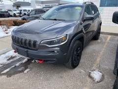 Used 2020  Jeep Cherokee Trailhawk Elite 4x4 at Maxx Loans near St&period; Adrian&comma; MI