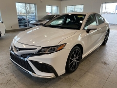Used 2024  Toyota Camry SE Auto at Maxx Loans near St&period; Adrian&comma; MI