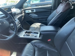 Used 2020 Ford Explorer 4d SUV 4WD Platinum 3.0L EcoBoost at Suburban Ford of Sterling Heights near Sterling Heights, MI