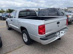 Used 2007 Dodge Dakota 4WD Club Cab SLT at Suburban Ford of Sterling Heights near Sterling Heights, MI