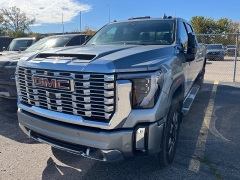Used 2024  GMC Sierra 2500HD 4WD Crew Cab 172" Denali at Maxx Loans near St&period; Adrian&comma; MI