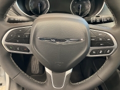 Used 2026  Chrysler Pacifica Limited FWD at Maxx Loans near St. Adrian, MI