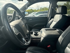 Used 2020  Chevrolet Suburban 4d SUV 4WD LT at Maxx Loans near St&period; Adrian&comma; MI