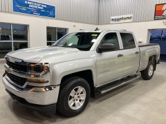Used 2018  Chevrolet Silverado 1500 4WD Crew Cab at Maxx Loans near St&period; Adrian&comma; MI