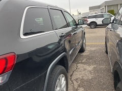 Used 2021  Jeep Grand Cherokee Laredo E 4x4 at Maxx Loans near St. Adrian, MI