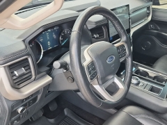 Used 2022  Ford Expedition XLT 4x2 at Maxx Loans near St&period; Adrian&comma; MI