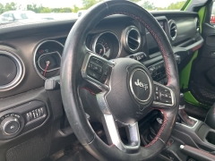 Used 2019 Jeep Wrangler Unlimited 4d SUV 4WD Rubicon at Suburban Ford of Sterling Heights near Sterling Heights, MI