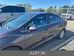 Used 2017  Chevrolet Cruze 4d Sedan LT Auto at Maxx Loans near St&period; Adrian&comma; MI