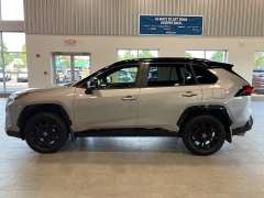 Used 2022 Toyota RAV4 Hybrid XSE AWD at Suburban Ford of Sterling Heights near Sterling Heights, MI