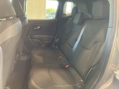 Used 2022  Jeep Renegade Altitude 4x4 at Maxx Loans near St. Adrian, MI